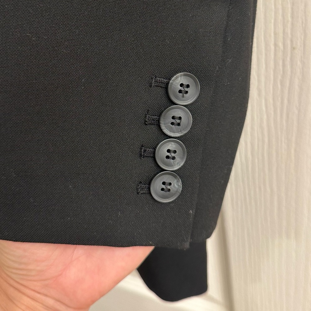 H&M Classic Black Women's Blazer - Picture 4 of 6